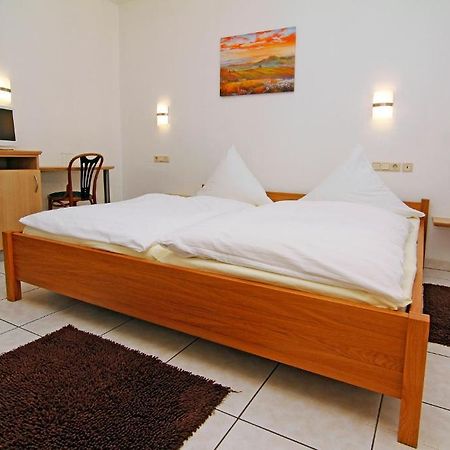 Hotel Zewener Hof - Garni Trevír Pokoj fotografie