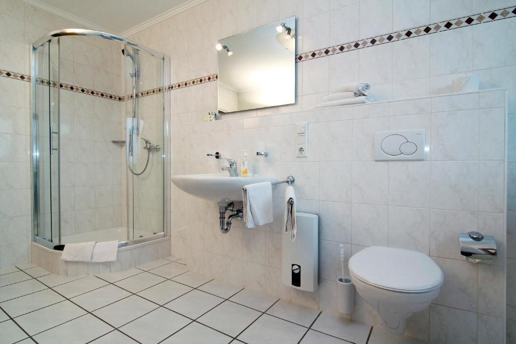Hotel Zewener Hof - Garni Trevír Pokoj fotografie