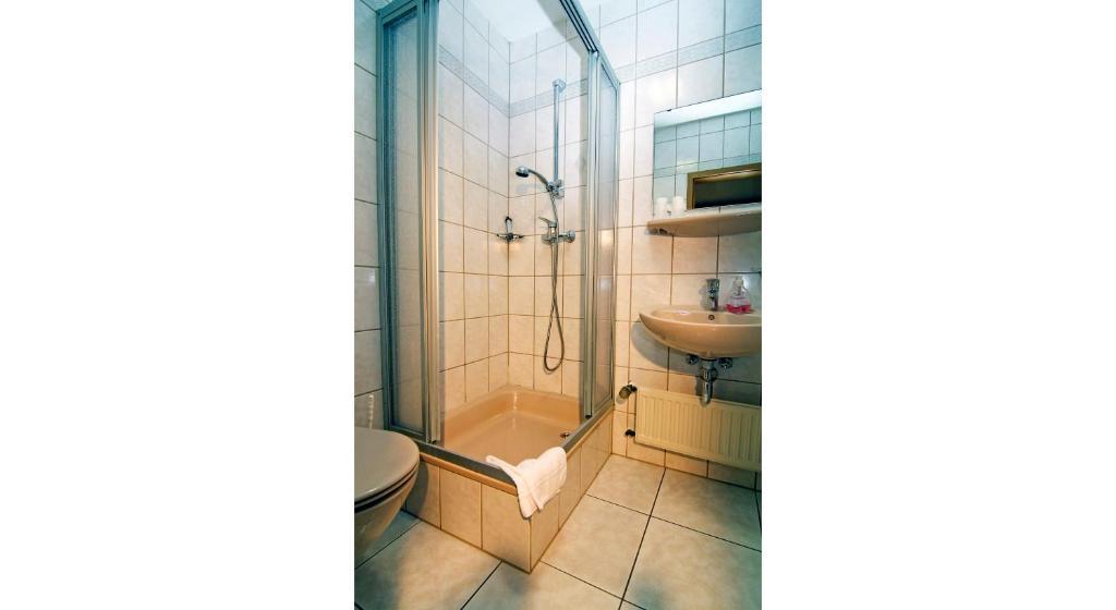 Hotel Zewener Hof - Garni Trevír Pokoj fotografie